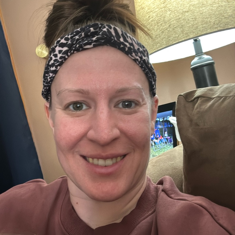 Meet your Posher, Jennifer